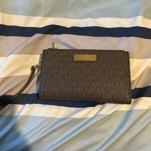 Micheal kors wallet